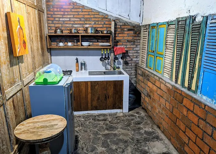 Hidden Wooden Cabins * Denpasar
