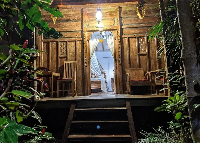 Hidden Wooden Cabins Bed & Breakfast